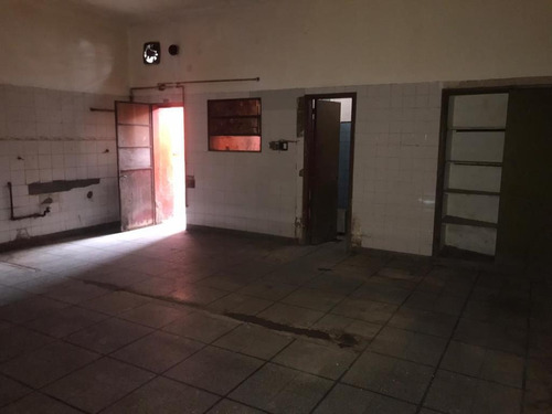 Imagen 6 de 8 de Local En Venta A Metros De Plaza Moreno