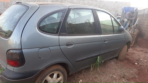 Imagem 21 de 25 de Renault Scenic 1999 2.0 Rxe 5p