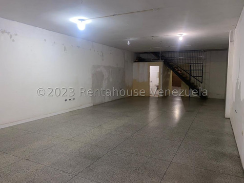 Local En Venta Inm Flor Amarillo Ubicado En Via Principal Con Alto Flujo De VehĂculos Y Muy Cercano A Conjunto Residencial. Cuenta Con Area De Despacho , Deposito , Mezzanina. Valencia 24-8210