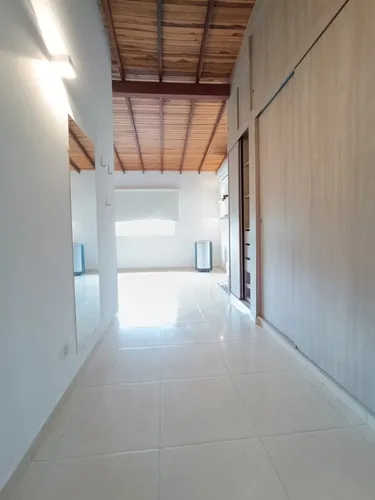 Casa En Venta En La Floresta. Cod V30737