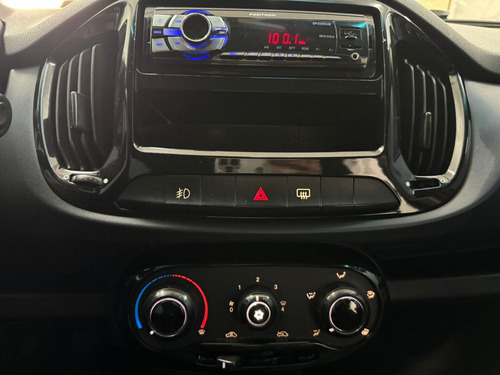 Fiat Uno 1.0 Attractive Flex 5p