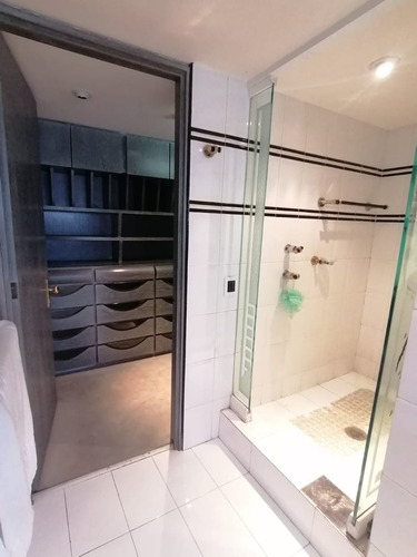Imagen 14 de 27 de Departamento En Venta, Paseo De Los Laureles / Lomas De Vist