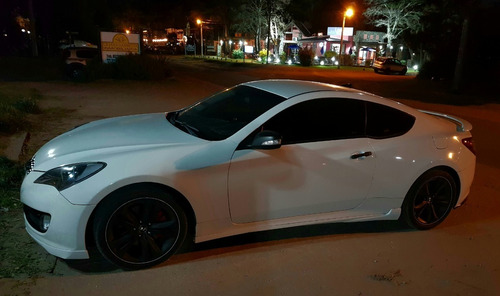 Hyundai Genesis 2.0 T