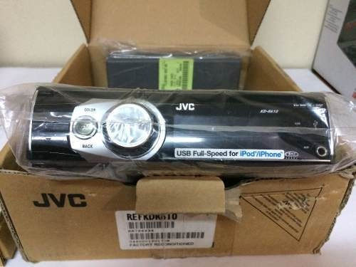 Autoestéreo JVC KD-R610 con USB