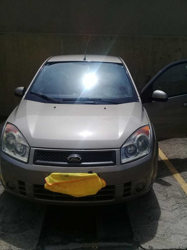 Fiesta Prata Ouro 1.6 Completo - Em Perfeito Estado