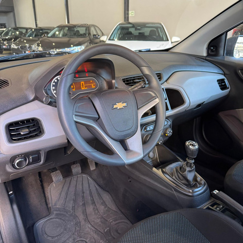 Chevrolet Onix HATCH Joy 1.0 8V Flex 5p Mec.