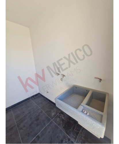 Casa En Venta En Nuevo Refugio Con Recámara En Planta Baja Con Baño