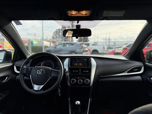 Toyota Yaris 1.5 SPORT GL E 4X2 HB MT 5P