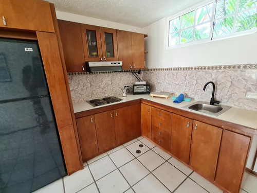 Apartamento Vacacional Res. La Marina Costa Azul Cerca Playa La Caracola Margarita