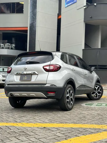 Renault Captur 2.0 Intens Automática
