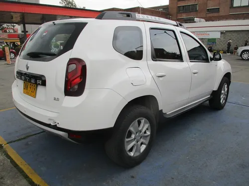 Renault Duster DYNAMIQUE 4X2 2000CC MT AA