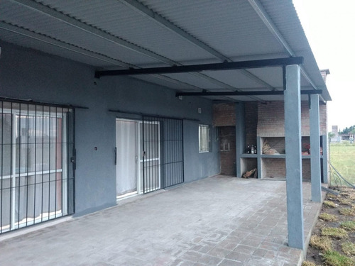 Imagen 18 de 25 de Galpón Y Casa Con Pileta. Excelente Oportunidad!!!!
