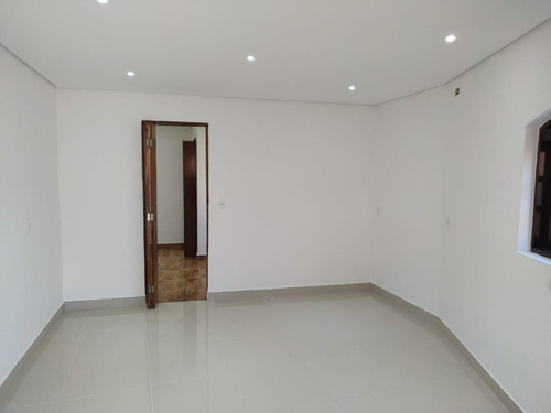 Imagem 1 de 6 de Sala Para Alugar, 35 M² Por R$ 1.500/mês - Jardim São José - São Paulo/sp - Sa0040