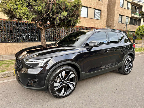 Volvo XC40 B5 AWD  Hibrida 2.0T