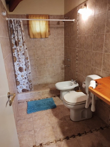Imagen 11 de 15 de Cabañas Gnionguis, Villa La Angostura, 450 Mts Av. Arrayanes