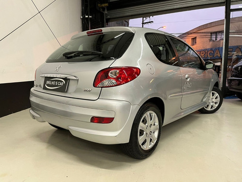 Imagem 4 de 11 de Peugeot 207 Xr 1.4 2012 2 Portas