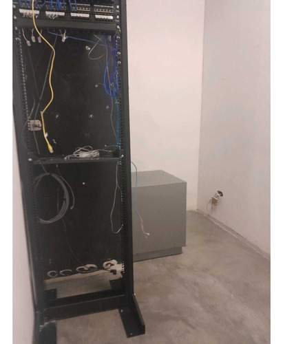 Alquilo Oficina 116 M2 Ccct Chuao 0725