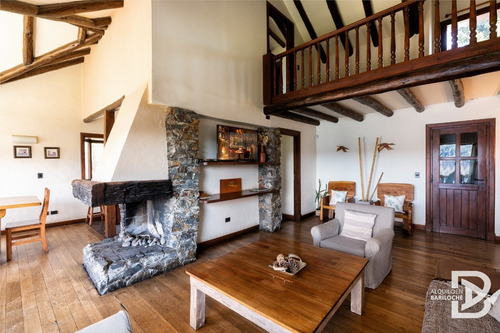 Imagen 7 de 17 de Alquiler Casa En Bariloche Con Costa De Lago Nahuel Huapi. 8 Pax. Km12. 392.