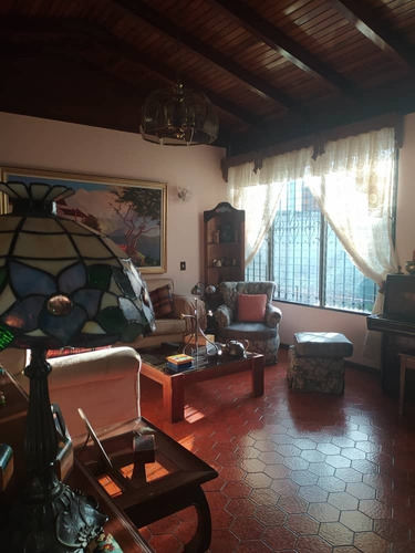 Imagen 4 de 13 de Cómoda Casa Ubicada En Urb Los Nuevos Teques