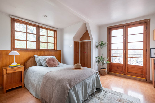 Linda Ley Pereira 3 Pisos. Jardín (casa Ortúzar)