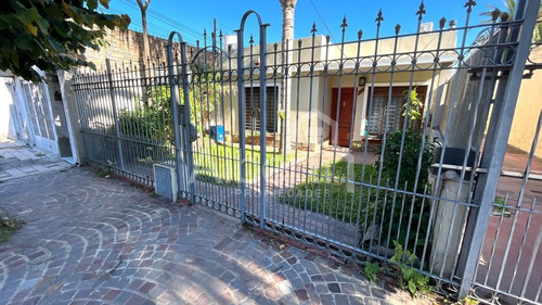 Venta El Palomar Casa Ph Al Frente 3 Ambientes.
