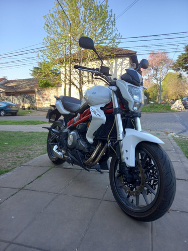 Benelli Tnt 300