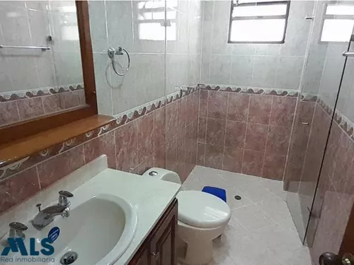 Casa Amplia En Sector Tranquilo(mls#242432)