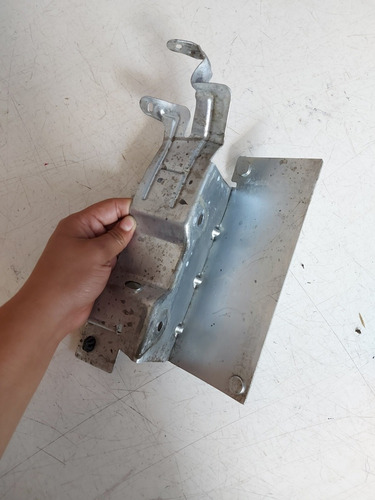 Base Soporte Computadora Transmision Sentra 2.0 07-12 Detall (Usado)