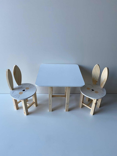 Imagen 2 de 9 de Mesa Infantil Y Sillas Con Orejitas