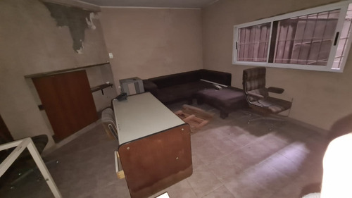 Gran Galpón De 1200m² Sobre Ruta 8 - Billinghurst