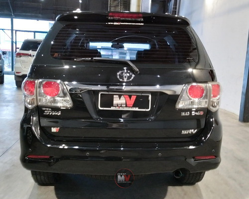 Toyota Hilux SW4 3.0 SRV 4X4 16V TURBO INTERCOOLER DIESEL 4P AUTOMÁTICO