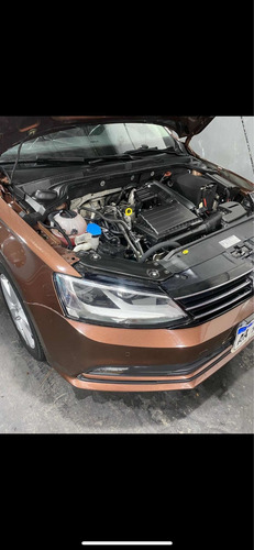 Imagen 14 de 16 de Volkswagen Vento 2017 1.4 Highline 150cv