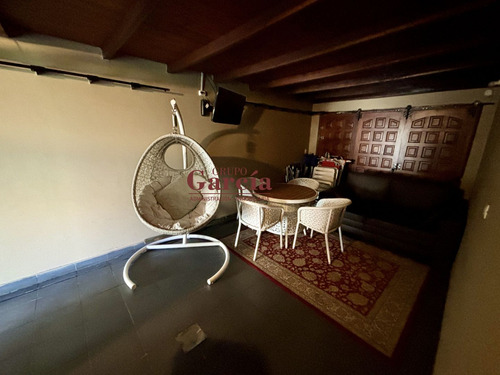 Importante Chalet Frente Al Mar!!