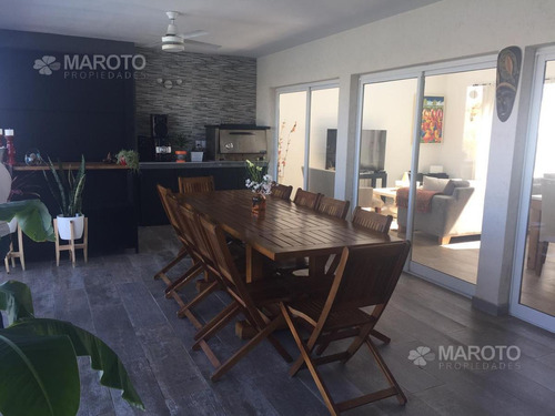 Imagen 16 de 30 de Casa En Venta Y Alquiler Temporario - Maroto Propiedades