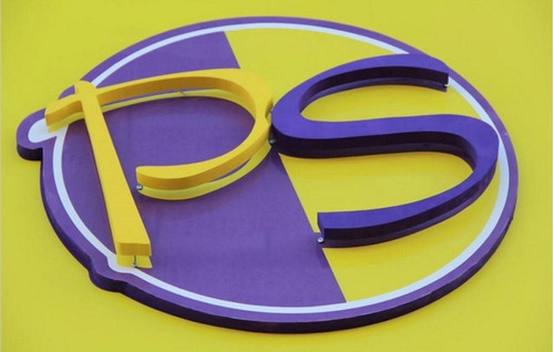 Imagen 12 de 12 de Bandeja De Plastico 105 + Tapa Descartable Banplast X100 U