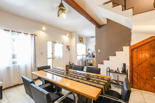 Imagen 6 de 23 de Casa De 3 Dormitorios En Venta Con Cochera Barrio Industrial Rosario