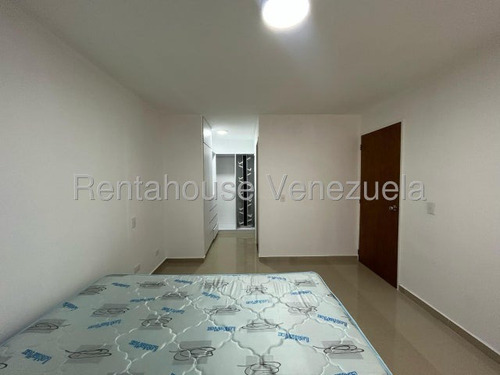 Norgelin Diaz Alquila Apartamento En El Este De Barquisimeto Con Planta Eléctrica Y Piscina Cod.25-17501
