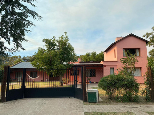  Casa Quinta En Lasalle 2045 - Santa Rosa