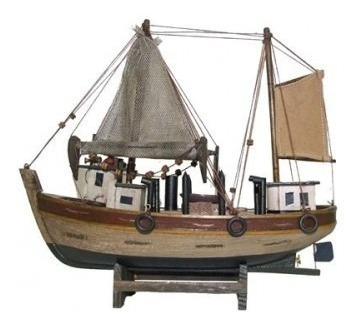 Barco Pesqueiro Decorativo 30 Cm - Em Madeira Maciça 30 X 27