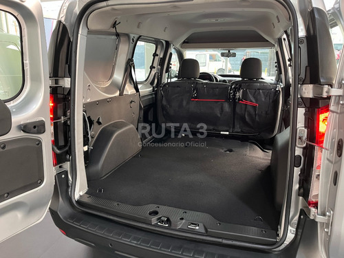 Renault Kangoo 5 Asientos Gris Entrega Inmediata (ft)