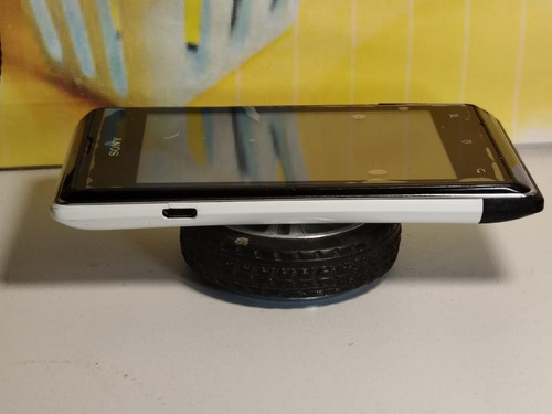 Sony Ericsson C1504 Excelente ( Xperia E ) Telcel Negrocon Blanco (Usado)