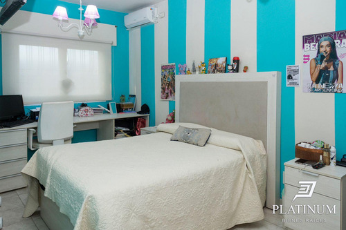 Venta Casa 3 Dormitorios Centro Con Cochera