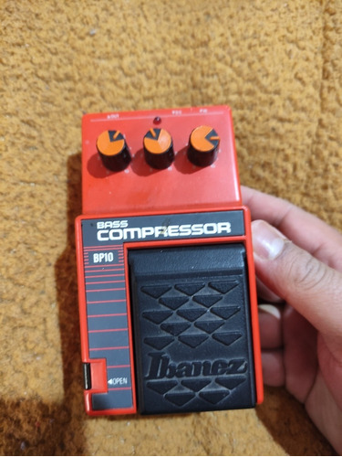 Excelente Pedal Compresor Para Bajo Ibañez Vintage Japonés 