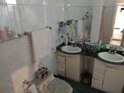 Imagen 17 de 28 de Mayerling Gonzalez Bm Vende Casa Lagunita Country Club Mls #23-4328