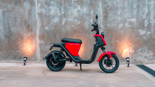 Imagen 5 de 15 de Scooter Nuuv U Pro Eléctrico Motor Bosh Celdas Panasonic