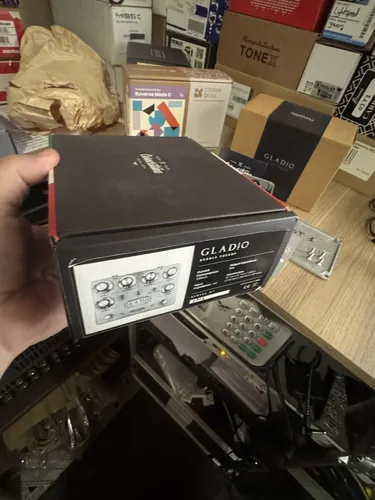 Pedal Double Preamp Gladio Cornerstone | MercadoLivre