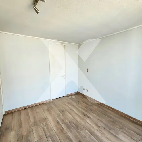 Arriendo Departamen C/est, Piso 12, V Mackenna 2004,