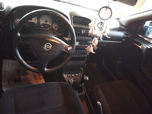 Imagem 5 de 10 de Chevrolet Astra 2010 2.0 Advantage Flex Power 5p