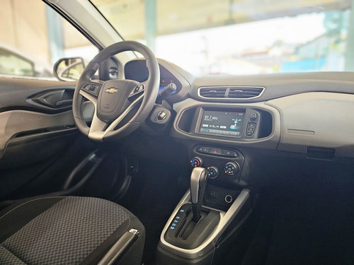 Chevrolet Onix ONIX HATCH LT 1.4 8V FlexPower 5p Aut.