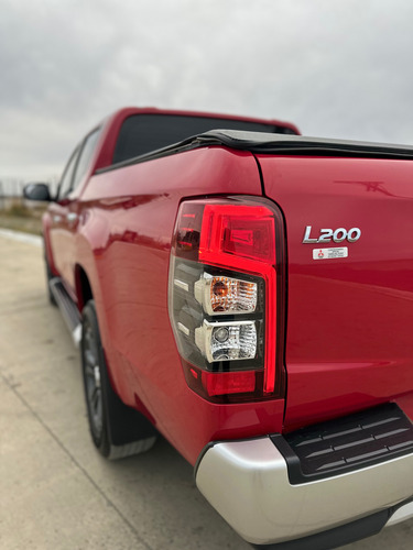 L200, 4x4, Automática, 2023, Cuero